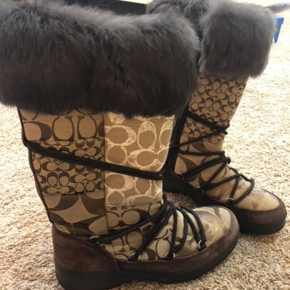 Coach Boots - Picture 1 of 4